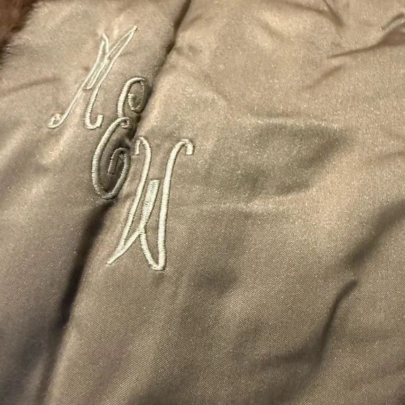 Elegant Tan/Brown Mink Stole/Cape - Picture 4 of 5